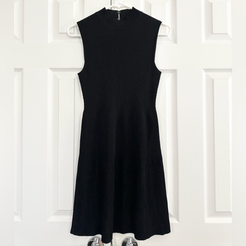 Theory Black Sleeveless Knit Fit & Flare Dress size small